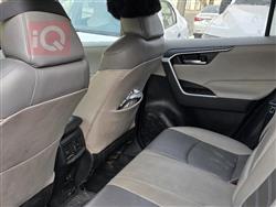 تۆیۆتا ڕاڤ 4